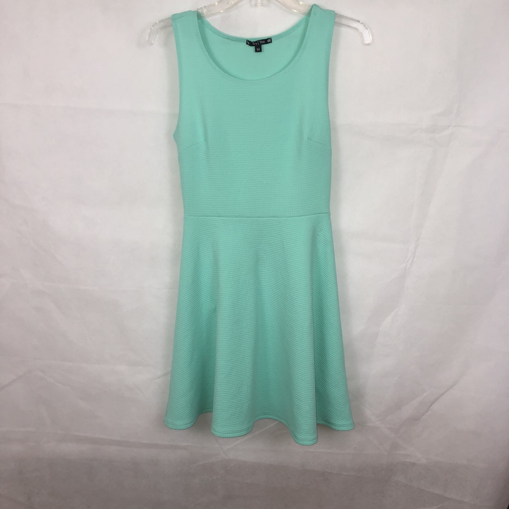 Try ! This Aqua Blue Dress Size Medium